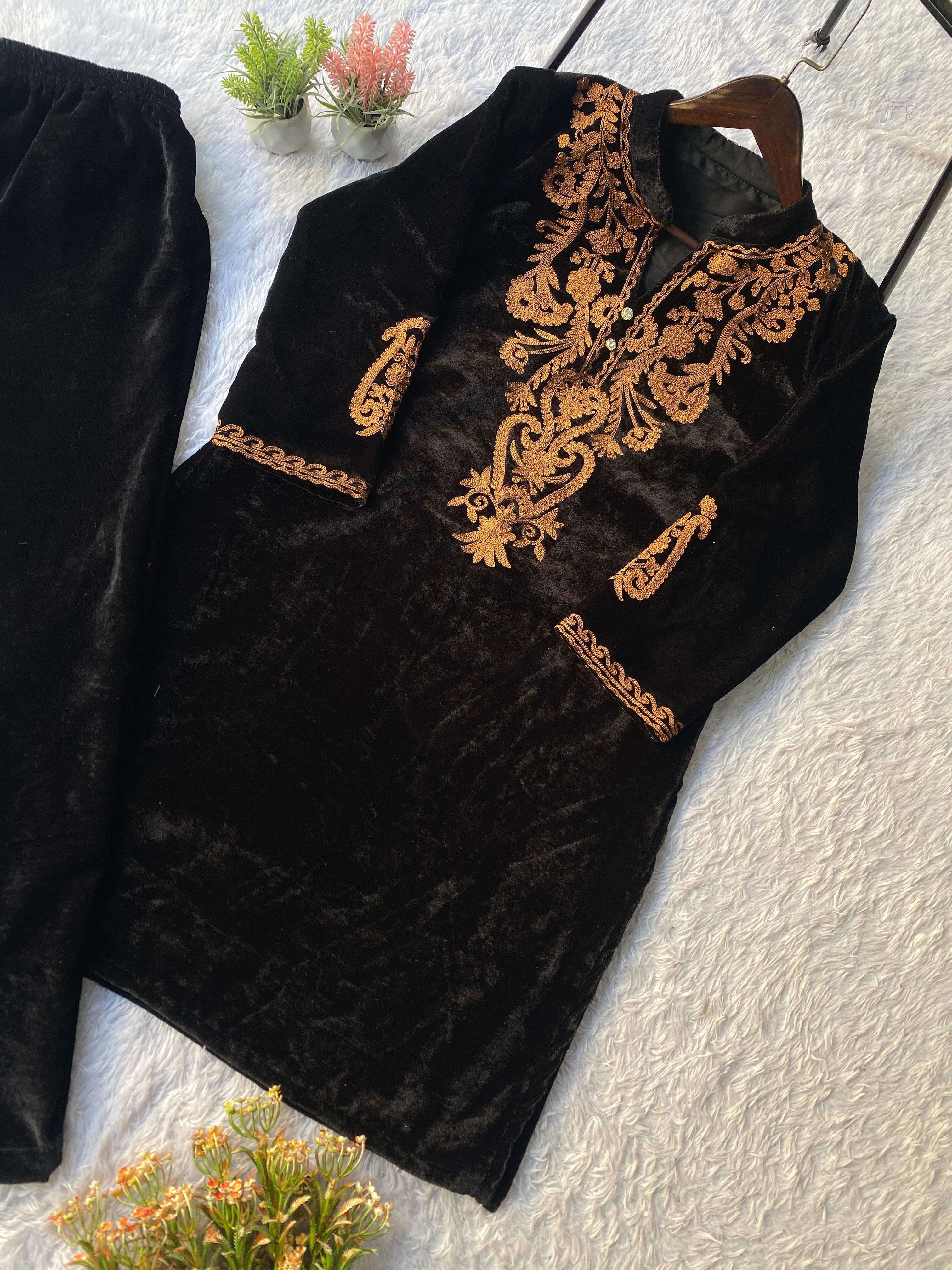 Black Velvet Kurta Pant Set with Elegant Gold Embroidery