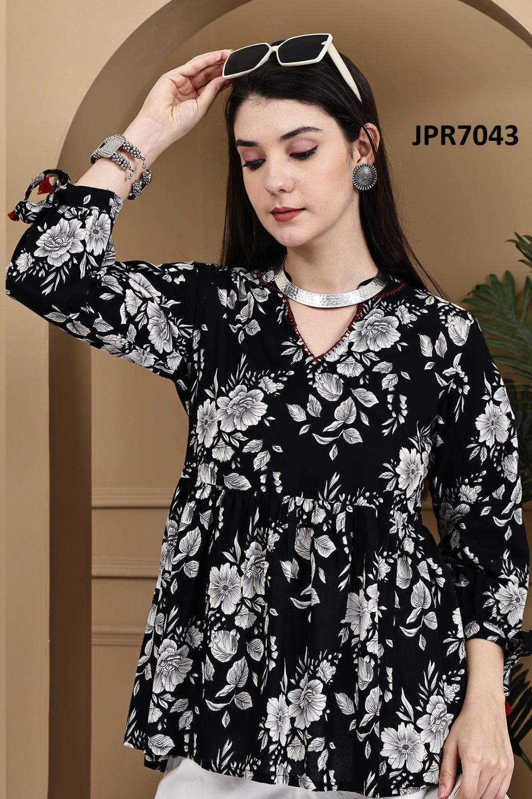 Black White Floral Printed Cotton Short Tunic Top for Women XS–XXL
